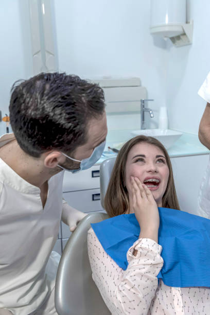 Best Emergency Tooth Extraction in Laware City, DE